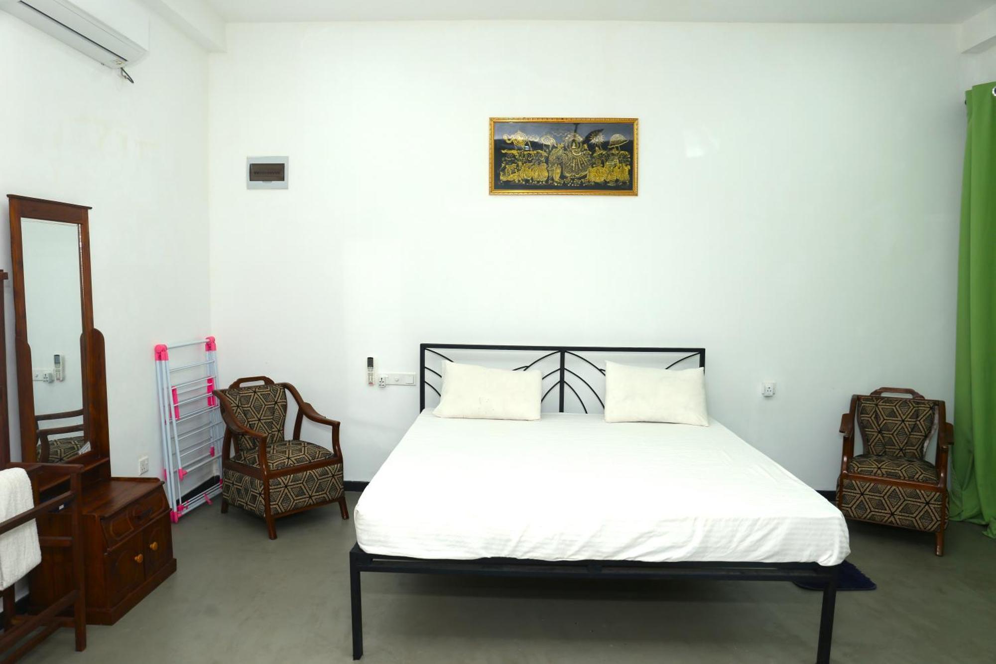 Sandy Palms Guesthouse ฮิกคาดูวา ภายนอก รูปภาพ