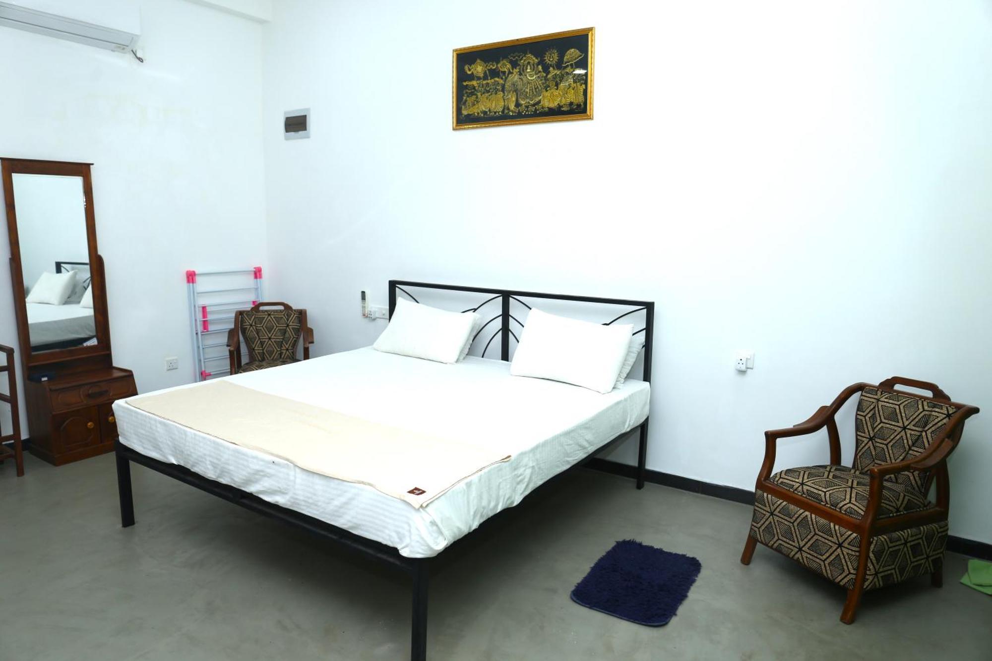 Sandy Palms Guesthouse ฮิกคาดูวา ภายนอก รูปภาพ